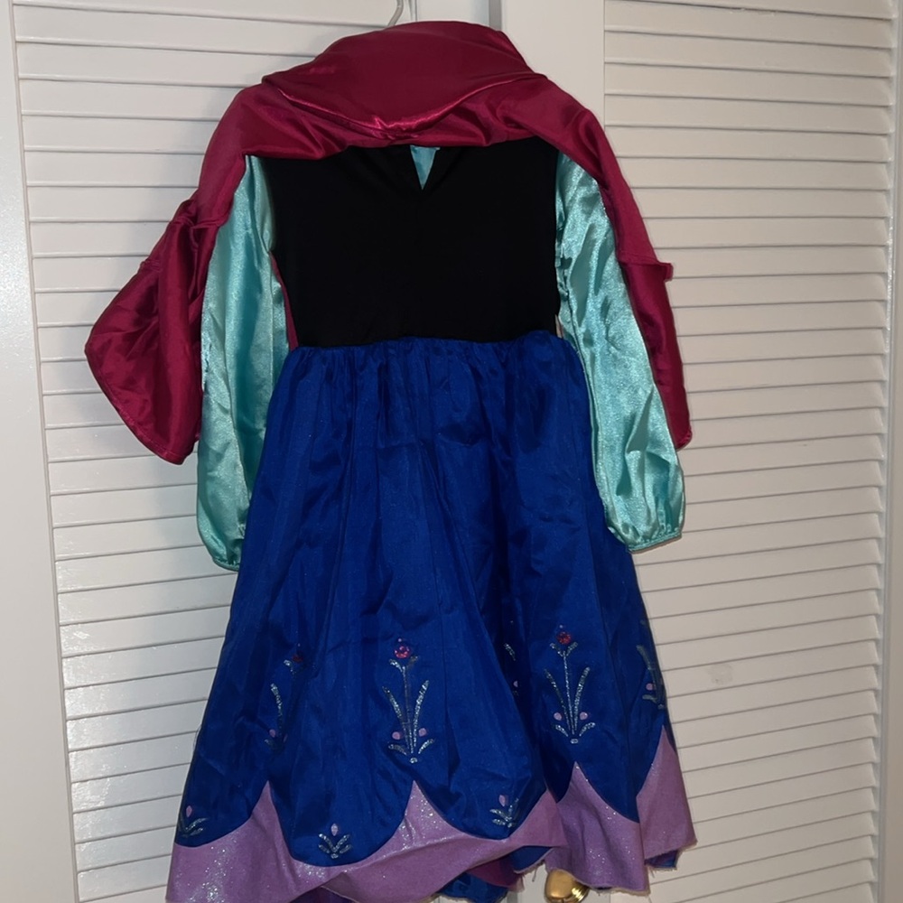 Disney Princes Anna Costume - Picture 5 of 7